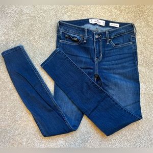 Hollister Low Rise, Dark Wash Super Skinny Jeans